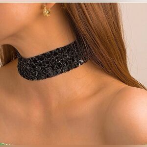 Elegant Black Layered Necklace with Textured Strands